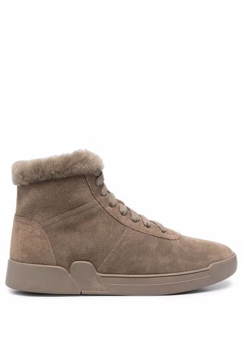 12 STOREEZ shearling-lined sheepskin trainers - Braun