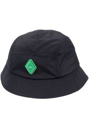 A-COLD-WALL* logo-patch bucket hat - Schwarz