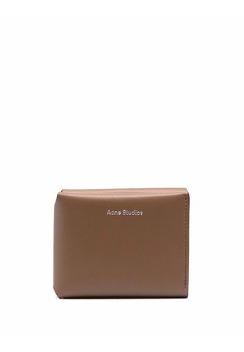 Acne Studios grained-effect trifold wallet - Braun