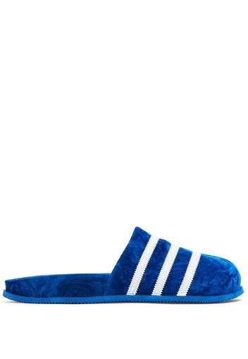 adidas round-toe velvet slides - Blau