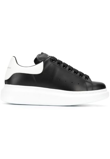 Alexander McQueen 'Oversized' Sneakers - Schwarz