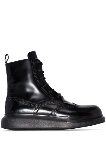 Alexander McQueen Stiefel mit Budapestermuster - Schwarz