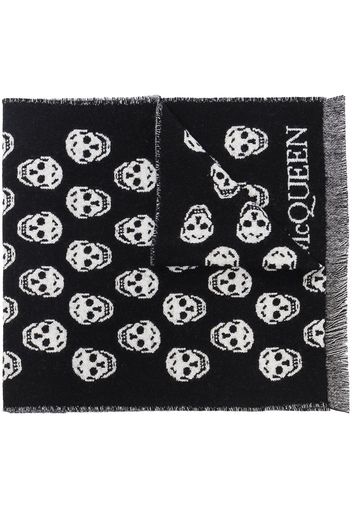 Alexander McQueen Skull reversible fringed scarf - Schwarz