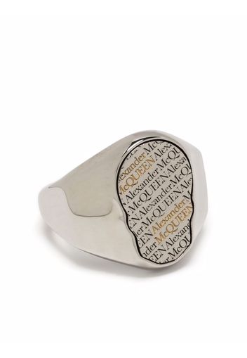 Alexander McQueen Ring mit Totenkopf - Silber