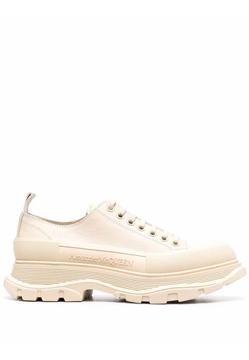 Alexander McQueen low-top lace-up sneakers - Nude