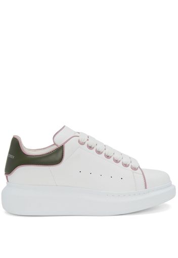 Alexander McQueen white chunky low-top trainers - Weiß