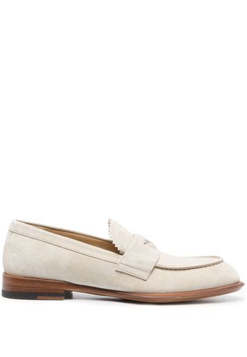 Alexander McQueen logo-plaque suede loafers - Nude