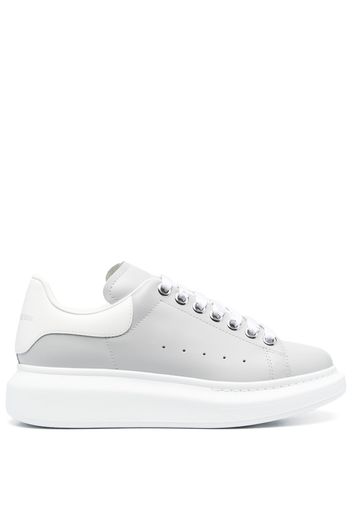 Alexander McQueen Oversized lace-up sneakers - Grau