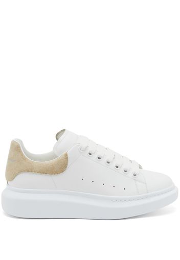 Alexander McQueen Oversized low-top sneakers - Weiß