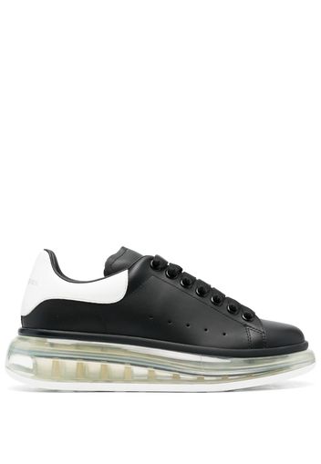 Alexander McQueen Oversized transparent-sole sneakers - Schwarz