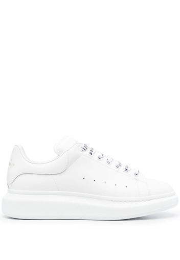 Alexander McQueen Oversized Sneakers - Weiß