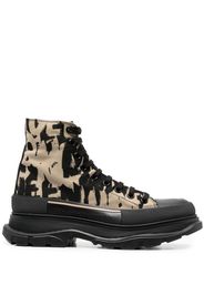 Alexander McQueen all-over graphic-print boots - Braun