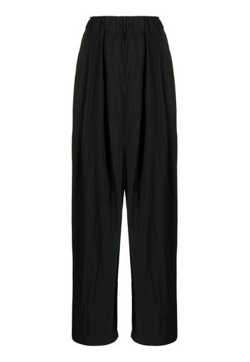 b+ab crinkled-finish high-waisted trousers - Schwarz