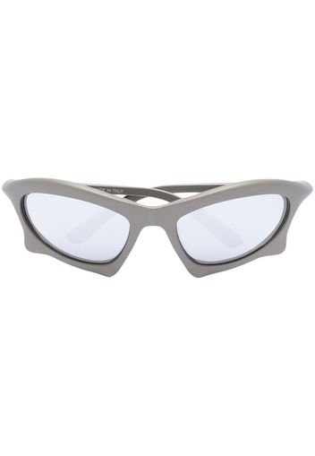 Balenciaga Eyewear cat-eye frame tinted sunglasses - Grau