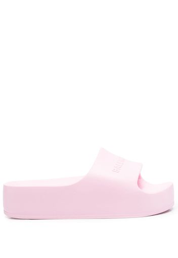 Balenciaga chunky debossed logo sandals - Rosa