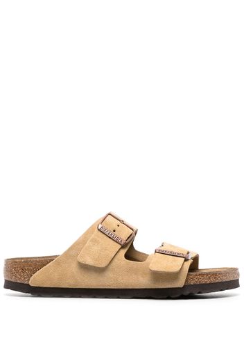 Birkenstock Arizona buckled suede sandals - Nude