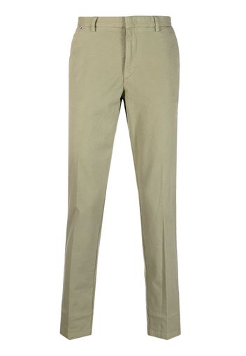 BOSS low-rise chino trousers - Grün