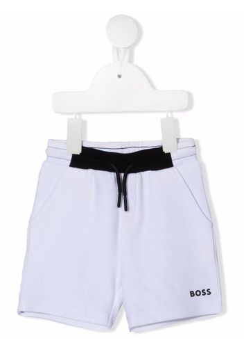 BOSS Kidswear Shorts mit Kordelzug - Weiß