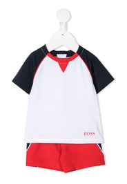 BOSS Kidswear Set aus T-Shirt und Joggingshorts - Weiß