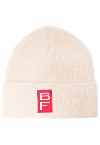 BY FAR logo-patch brushed-effect beanie - Nude