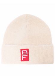 BY FAR logo-patch brushed-effect beanie - Nude