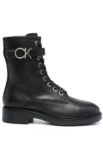 Calvin Klein logo-buckle combat boots - Schwarz