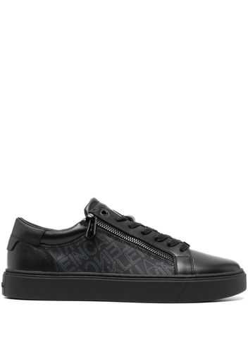 Calvin Klein monogram-print low-top sneakers - Schwarz