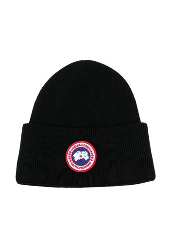 Canada Goose Kids Gerippte Strickmütze mit Logo-Patch - Schwarz