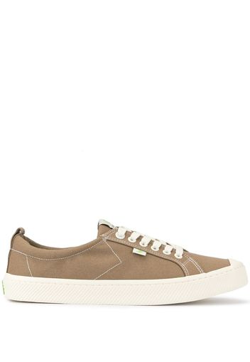 Cariuma 'OCA' Sneakers - Grün