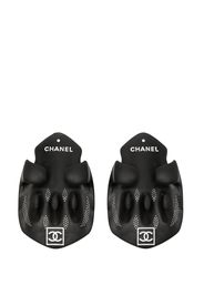 CHANEL Pre-Owned CC logo swimming fins - Schwarz