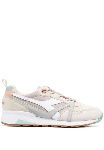 Diadora panelled low-top sneakers - Nude