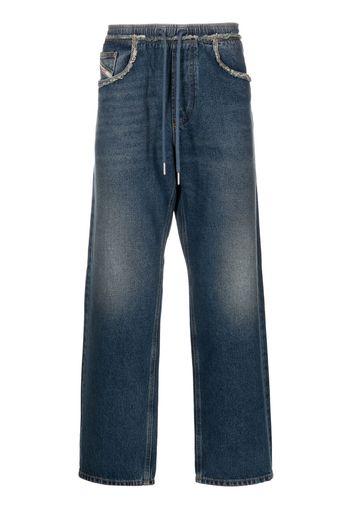 Diesel D-SERT Cropped-Jeans - Blau