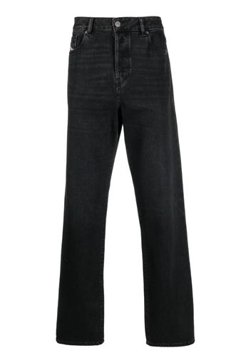 Diesel Klassische Straight-Leg-Jeans - Schwarz