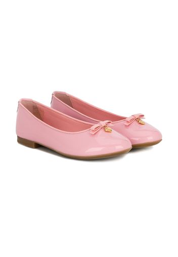 Dolce & Gabbana Kids Lackleder-Ballerinas mit Herzanhänger - Rosa