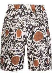 Edward Crutchley silk abstract-pattern shorts - Weiß