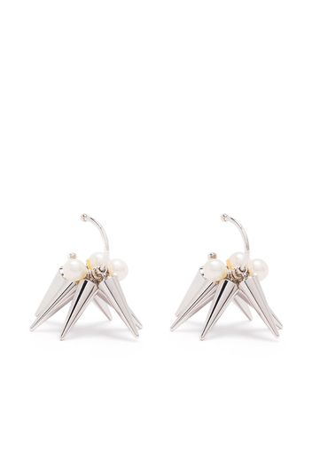 E.M. spike pearl earrings - Silber