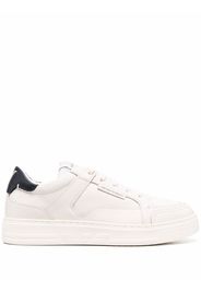 Emporio Armani low-top leather sneakers - Weiß