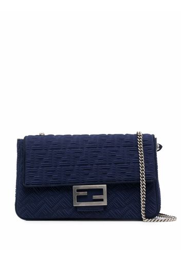 Fendi large Baguette chain shoulder bag - Blau