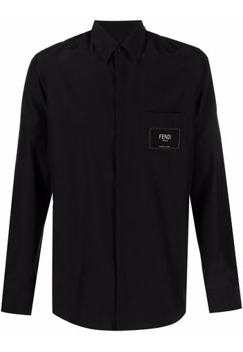 Fendi logo-patch button-up shirt - Schwarz