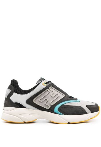 Fendi logo-embossed low-top sneakers - Grau