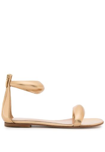 Gianvito Rossi Sandalen im Metallic-Look - Gold