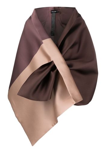 Giorgio Armani satin-finish scarf - Braun