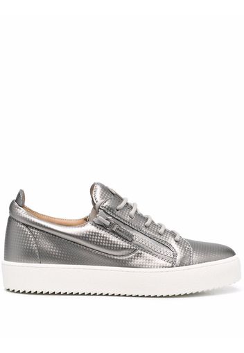 Giuseppe Zanotti metallic-effect low-top trainers - Silber