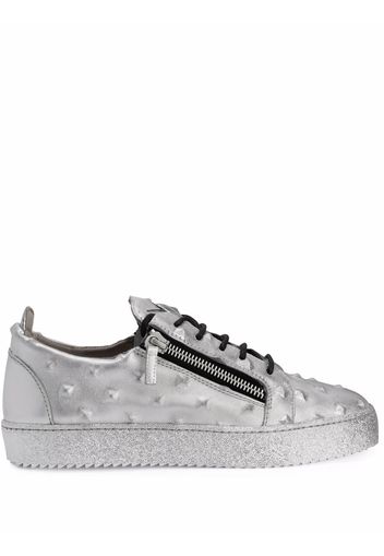 Giuseppe Zanotti Frankie Sneakers mit geprägten Nieten - Silber