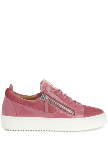 Giuseppe Zanotti Gail Sneakers aus Samt - Rosa