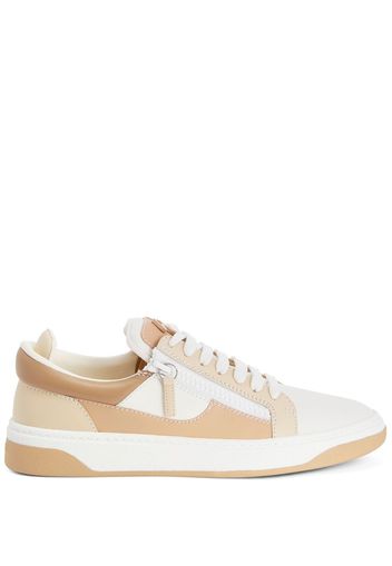 Giuseppe Zanotti Sneakers mit Kontrasteinsätzen - Nude