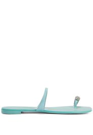 Giuseppe Zanotti Flache Sandalen mit Kristallen - Blau