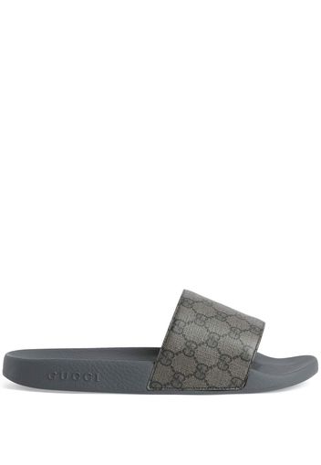 Gucci GG monogram slides - Grau