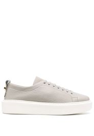 Henderson Baracco pebbled-finish low-top sneakers - Grau