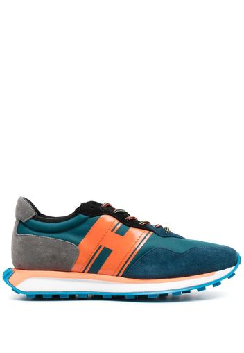 Hogan logo-print low-top sneakers - Blau